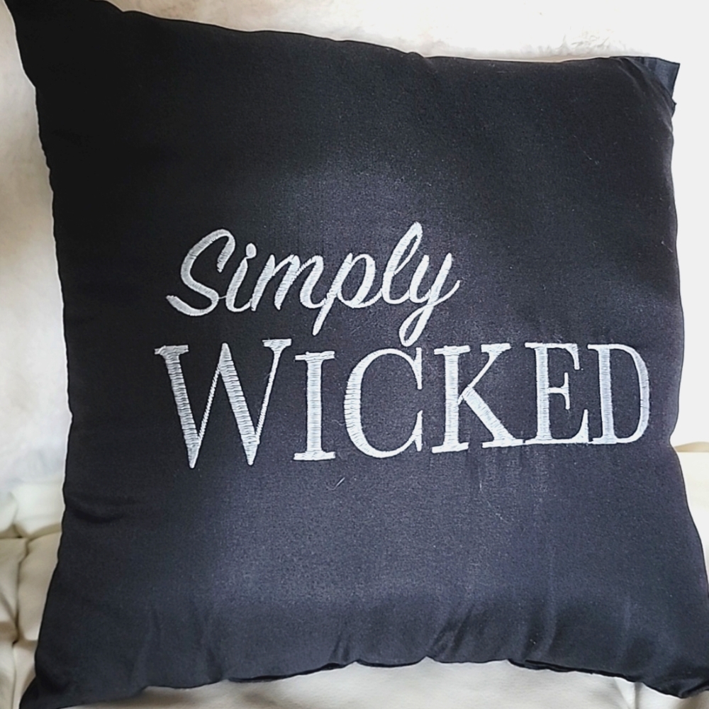 Pillow Black Super Soft New no tags